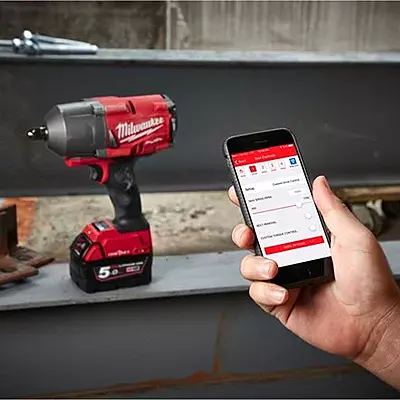 Milwaukee M18ONEFHIWP12-502X Акумулаторски ударен одвртувач Milwaukee M18ONEFHIWP12-502X Акумулаторски ударен одвртувач