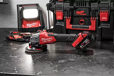 Milwaukee M18 FUEL™ ONE-KEY™ 125 mm аголна брусалка Milwaukee M18 FUEL™ ONE-KEY™ 125 mm аголна брусалка
